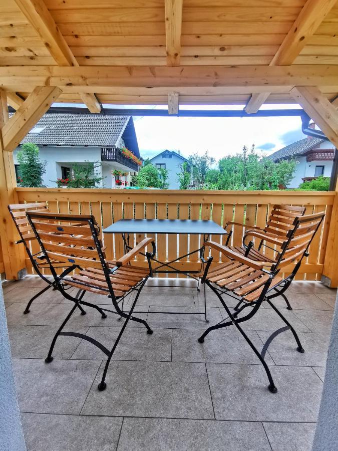 Apartmaji Tomsic Mojstrana Exterior foto